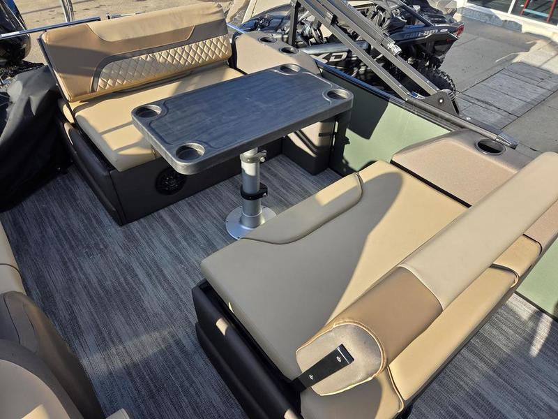 2026 GODFREY PONTOON BOATS Sweetwater 2286 DT BOATS