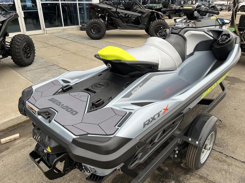 2026 SEA-DOO RXT-X 325 WATERCRAFT