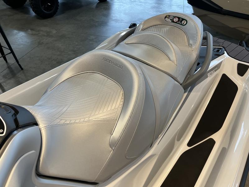 2026 SEA-DOO GTX Limited 325 WATERCRAFT