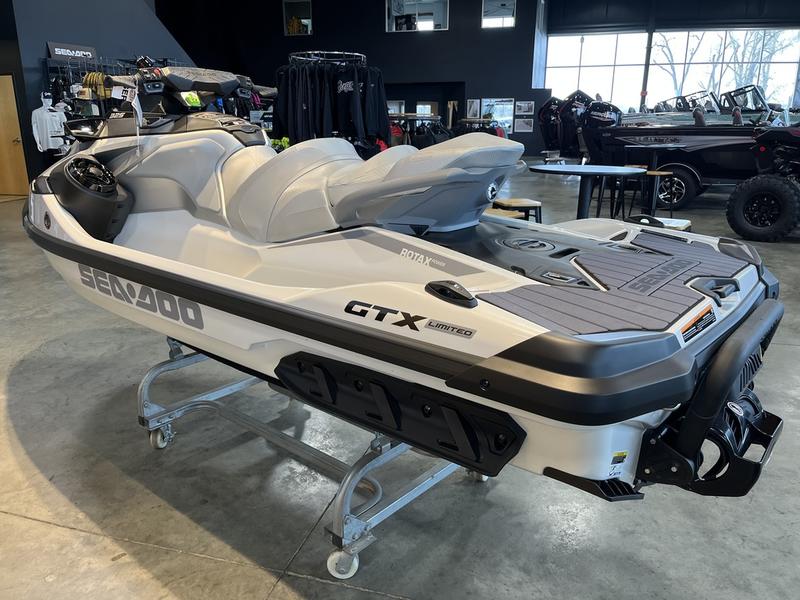 2026 SEA-DOO GTX Limited 325 WATERCRAFT