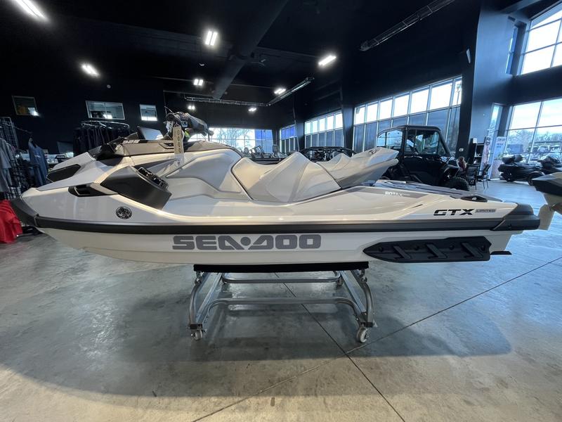 2026 SEA-DOO GTX Limited 325 WATERCRAFT