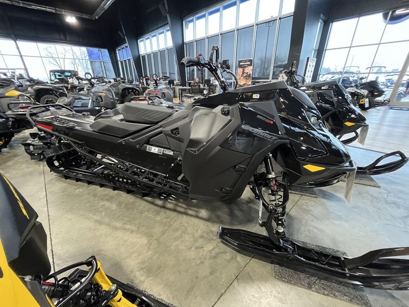 2026 SKI-DOO Summit Adrenaline with Edge Package 154 850 E-TEC Turbo R PowderMax X-Light with FlexEdge 3.0 SNOWMOBILES
