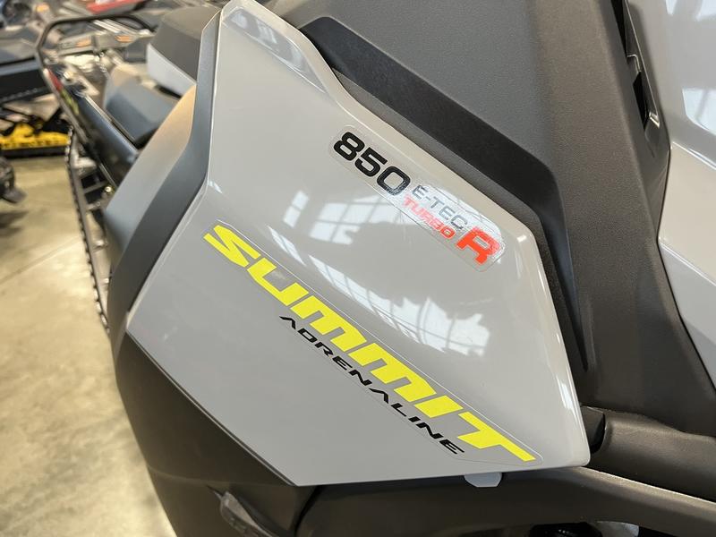 2026 SKI-DOO Summit Adrenaline with Edge Package 165 850 E-TEC Turbo R PowderMax X-Light with FlexEdge 3.0 SNOWMOBILES