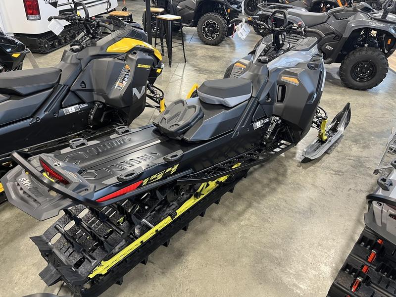 2026 SKI-DOO Summit Adrenaline with Edge Package 165 850 E-TEC Turbo R PowderMax X-Light with FlexEdge 3.0 SNOWMOBILES