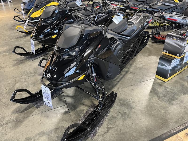 2026 SKI-DOO Summit Adrenaline with Edge Package 165 850 E-TEC Turbo R PowderMax X-Light with FlexEdge 3.0 SNOWMOBILES