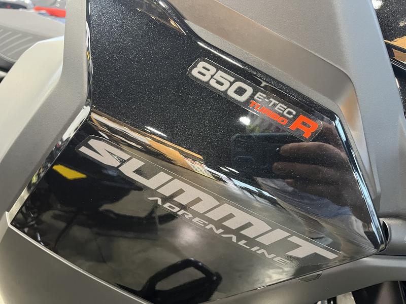 2026 SKI-DOO Summit Adrenaline with Edge Package 165 850 E-TEC Turbo R PowderMax X-Light with FlexEdge 3.0 SNOWMOBILES