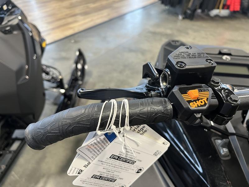 2026 SKI-DOO Summit Adrenaline with Edge Package 154 850 E-TEC Turbo R PowderMax X-Light with FlexEdge 3.0 SNOWMOBILES