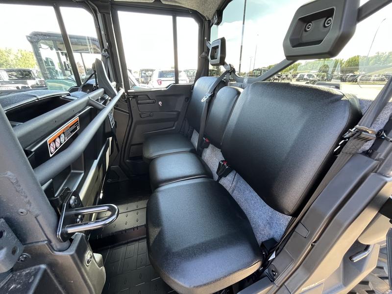 2027 CAN-AM Defender MAX DPS CAB HD10 UTV