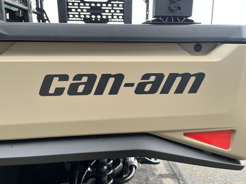 2027 CAN-AM Defender XU Limited UTV