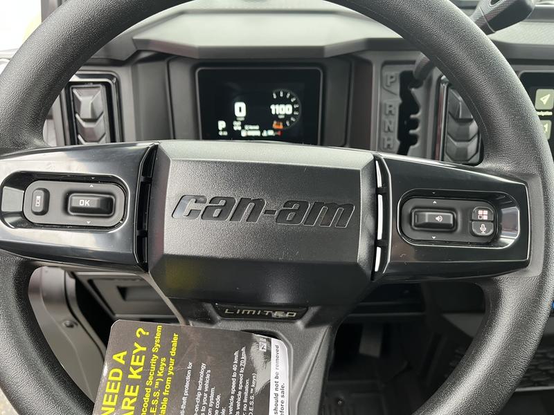 2027 CAN-AM Defender XU Limited UTV