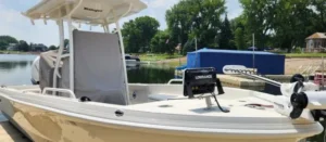 Read more about the article Navigating the World of Used Boats: Avoiding Common Mistakes