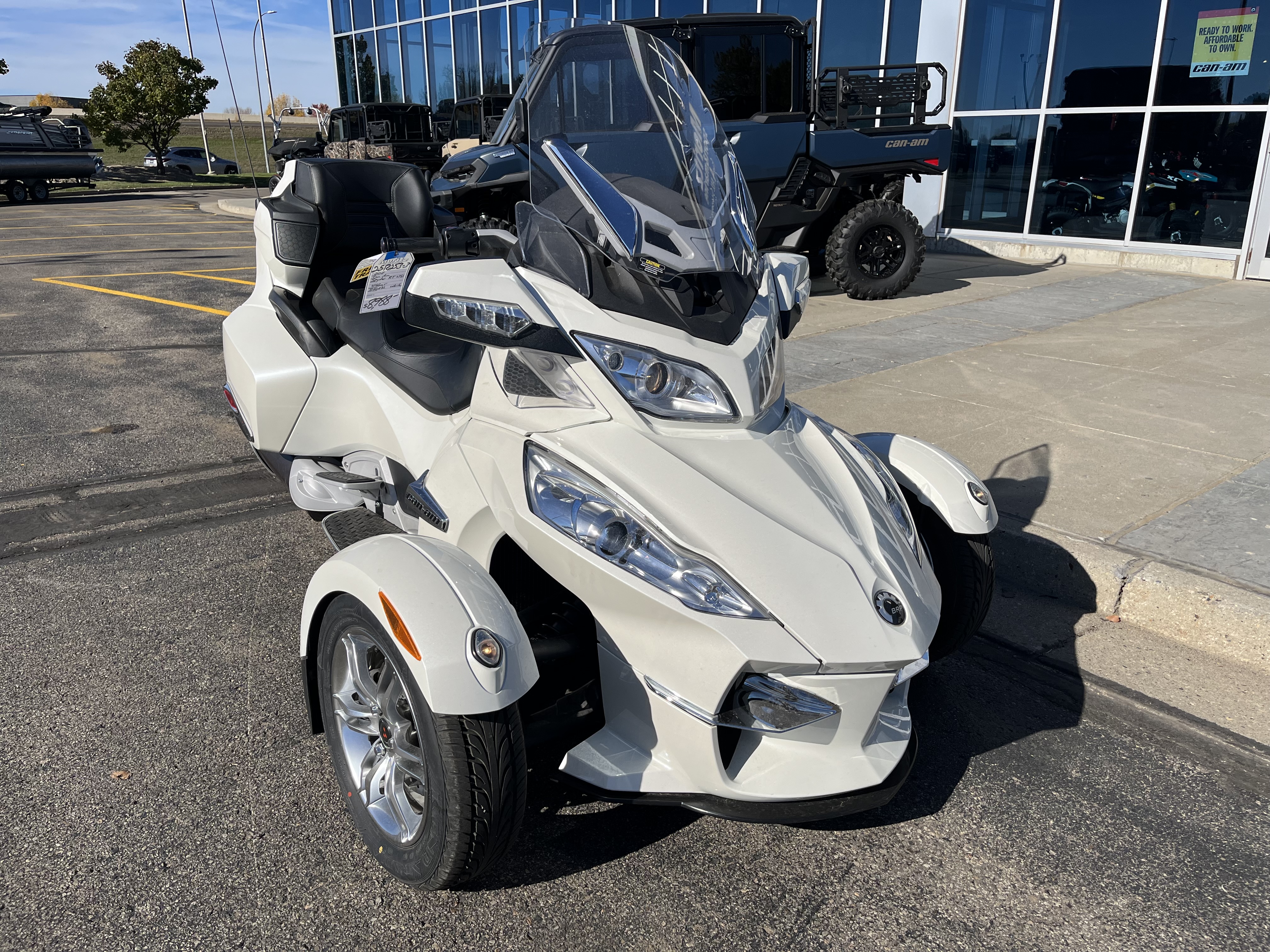 2011 CAN-AM Spyder RT Limited SE5 MOTORCYCLE / SCOOTER