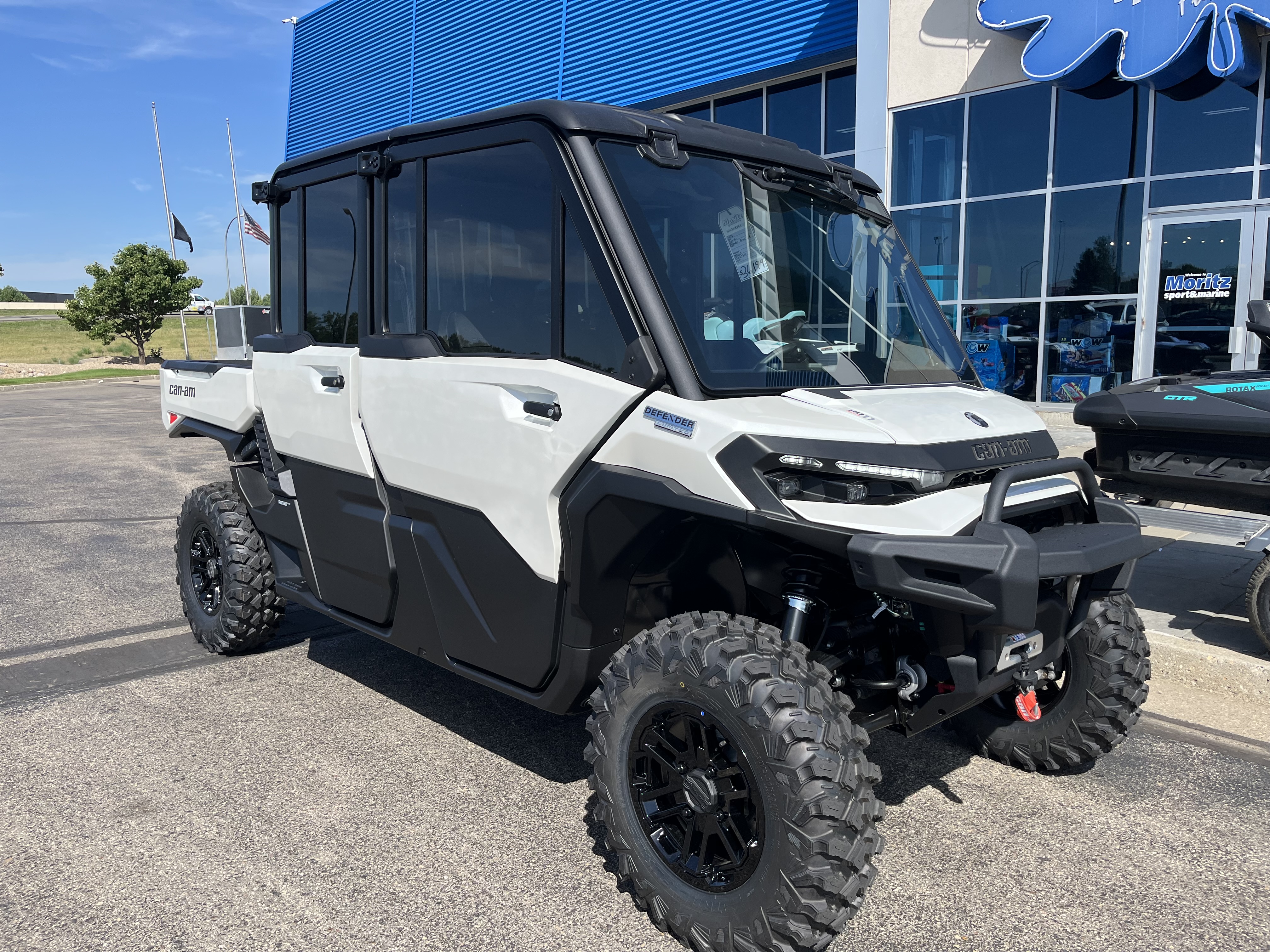2026 CAN-AM Defender MAX Limited HD11 UTV