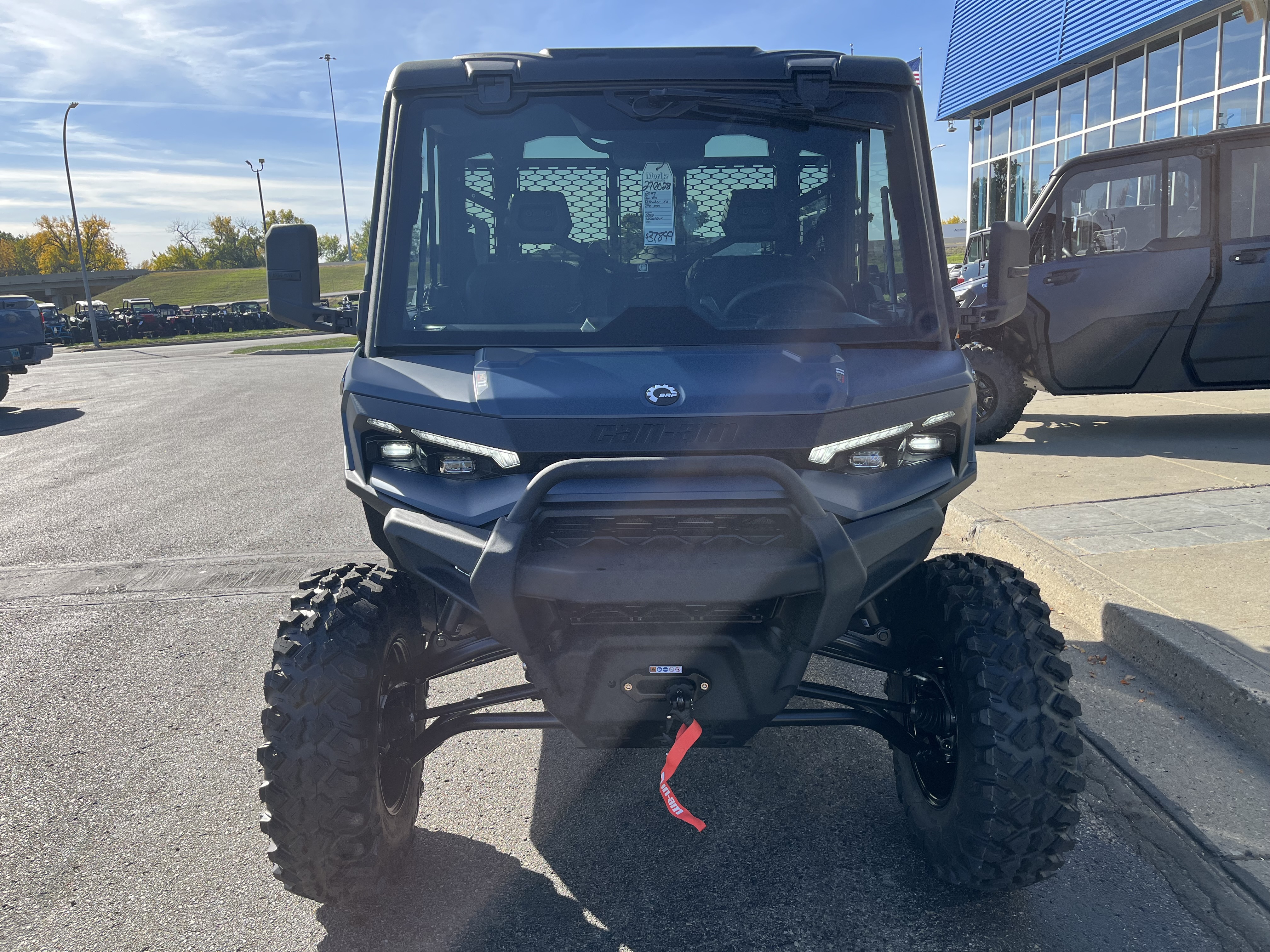 2027 CAN-AM Defender XU Limited UTV