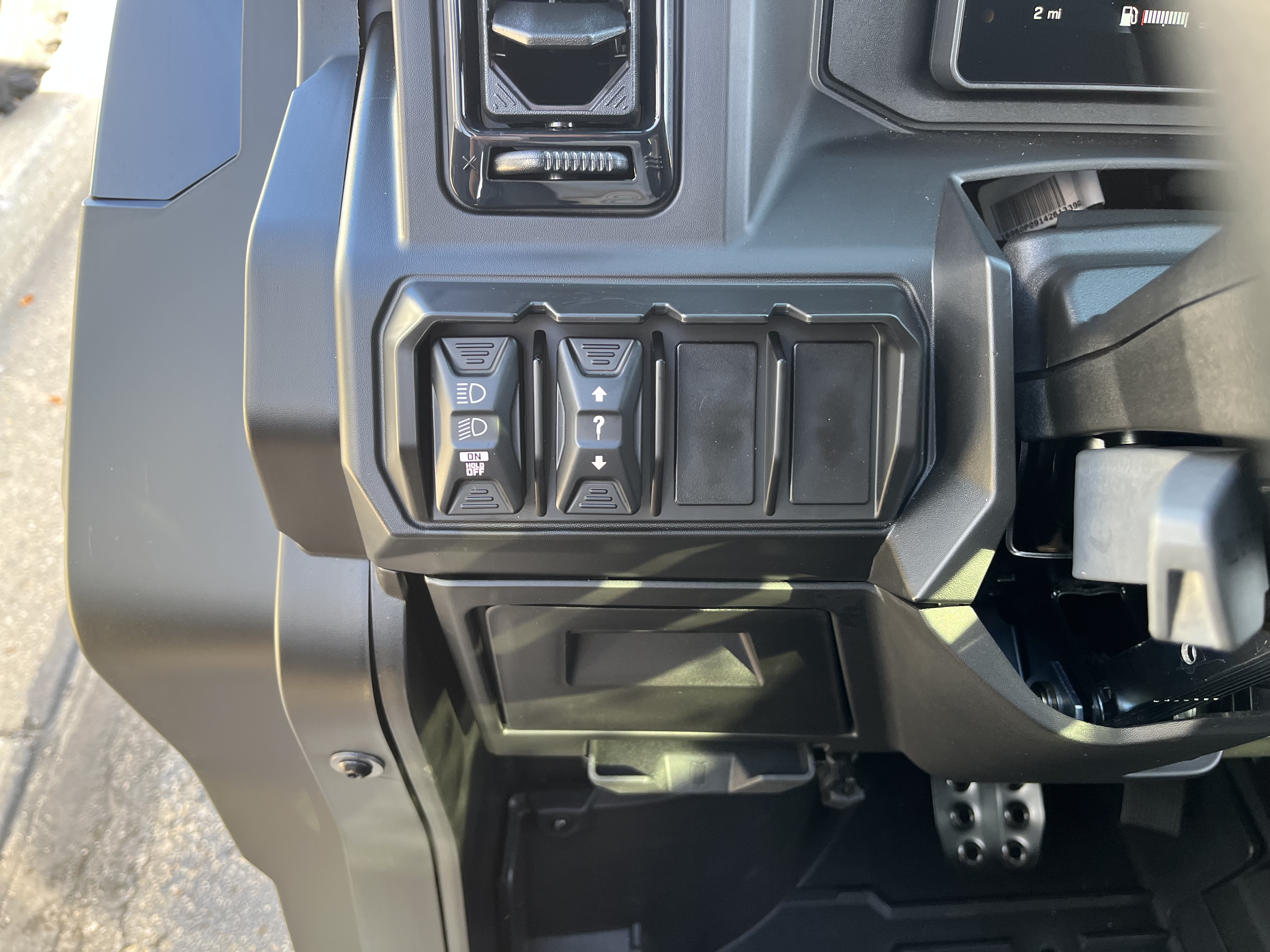 2027 CAN-AM Defender XU Limited UTV