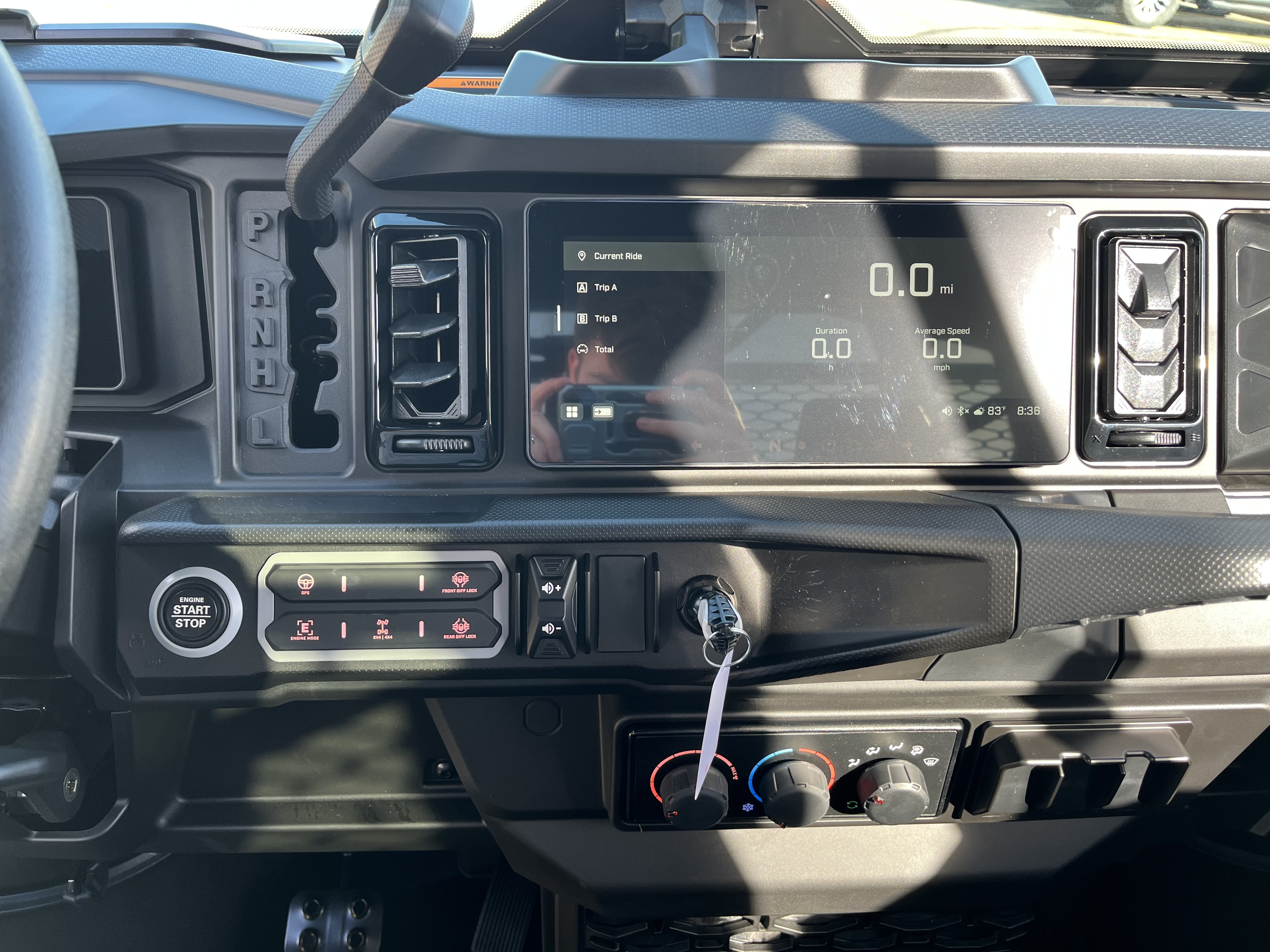 2027 CAN-AM Defender XU Limited UTV