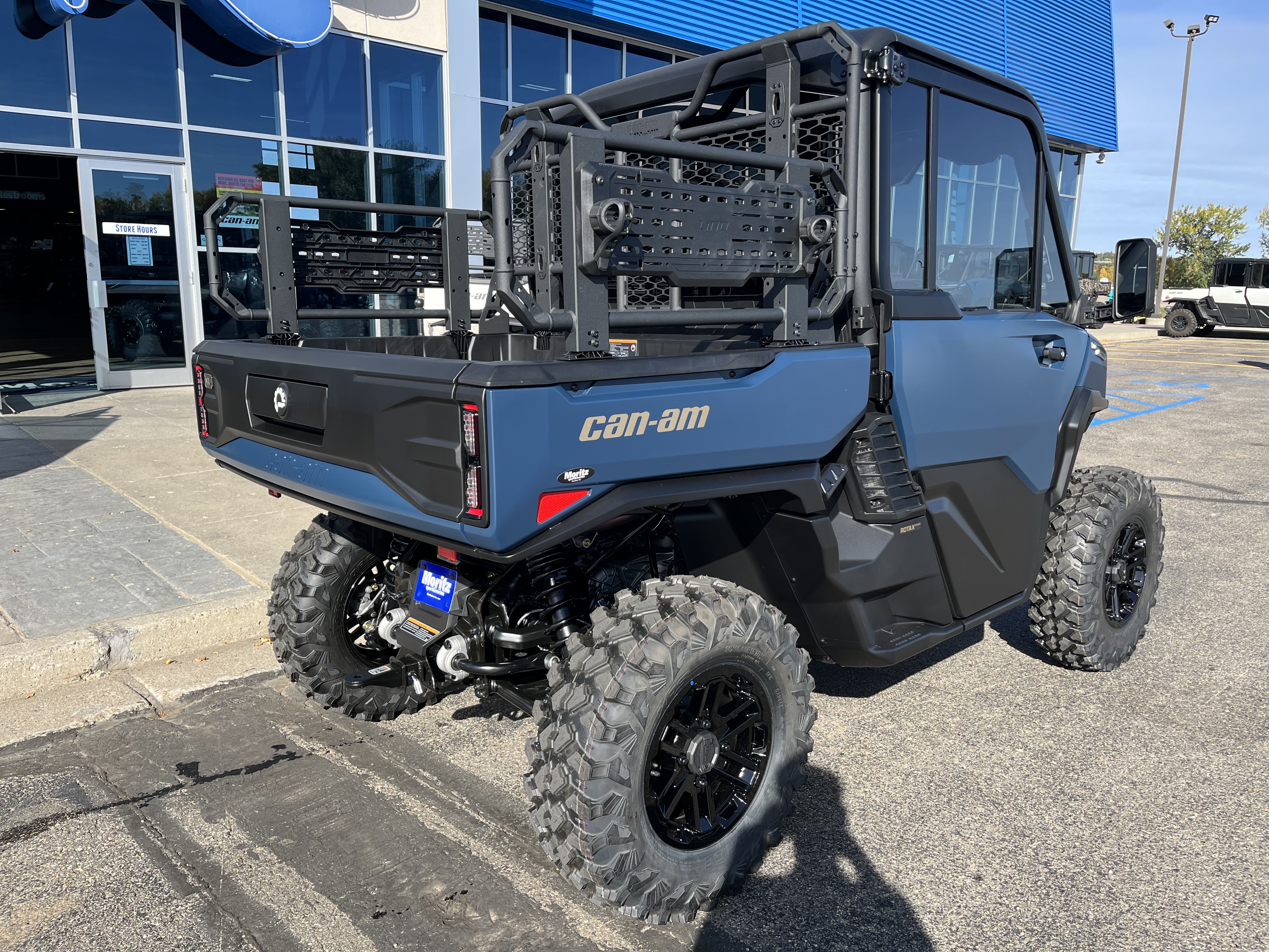 2027 CAN-AM Defender XU Limited UTV