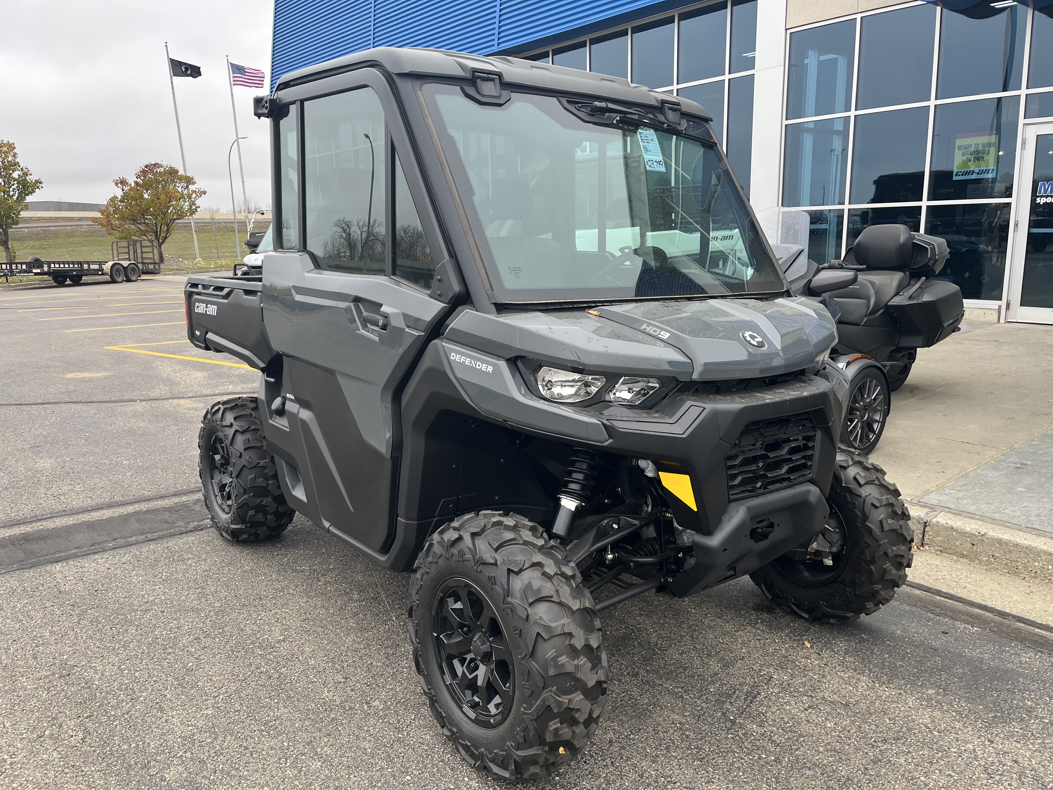 2027 CAN-AM Defender DPS CAB HD9 UTV
