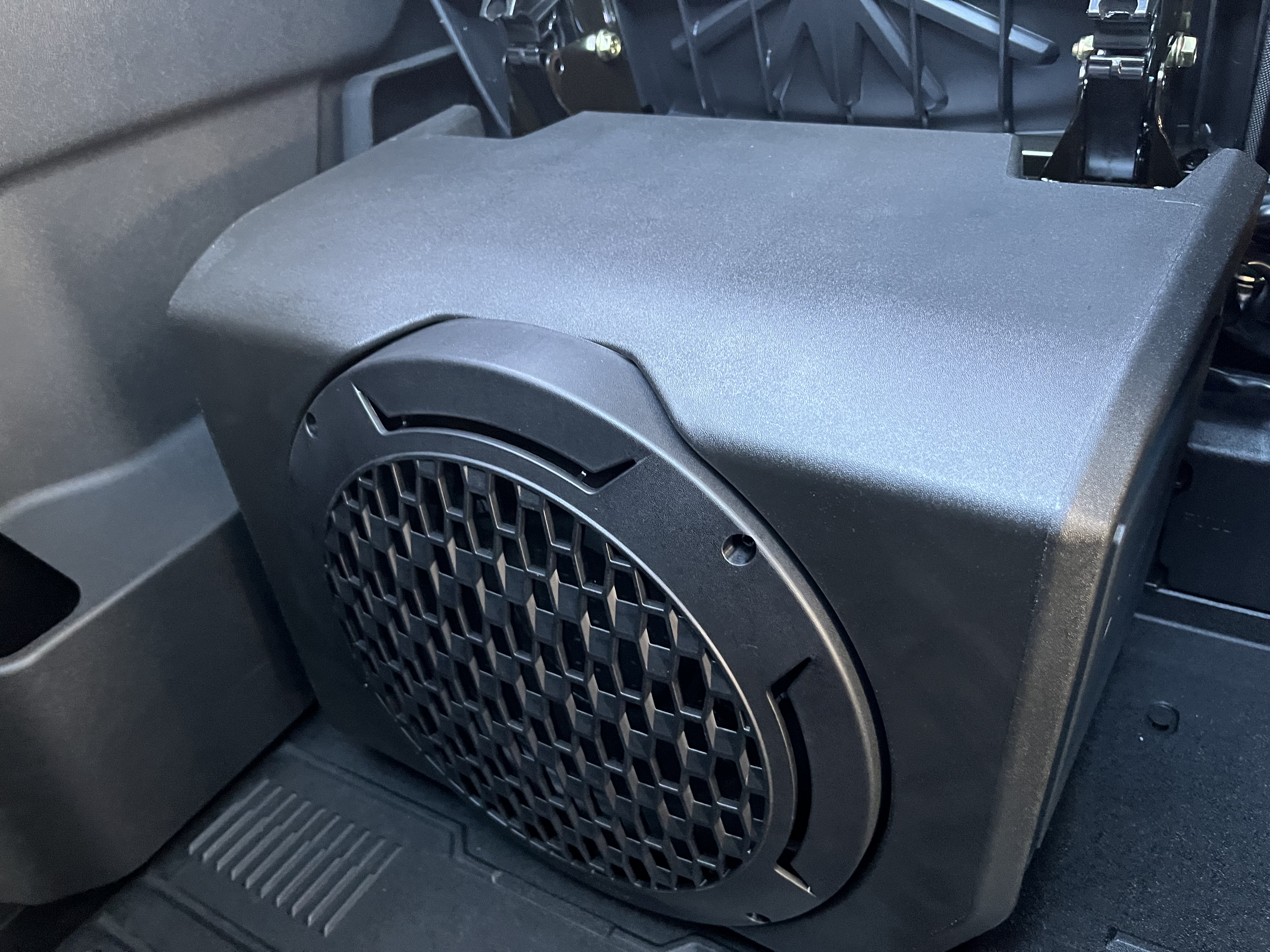 2027 CAN-AM Defender XU Limited UTV