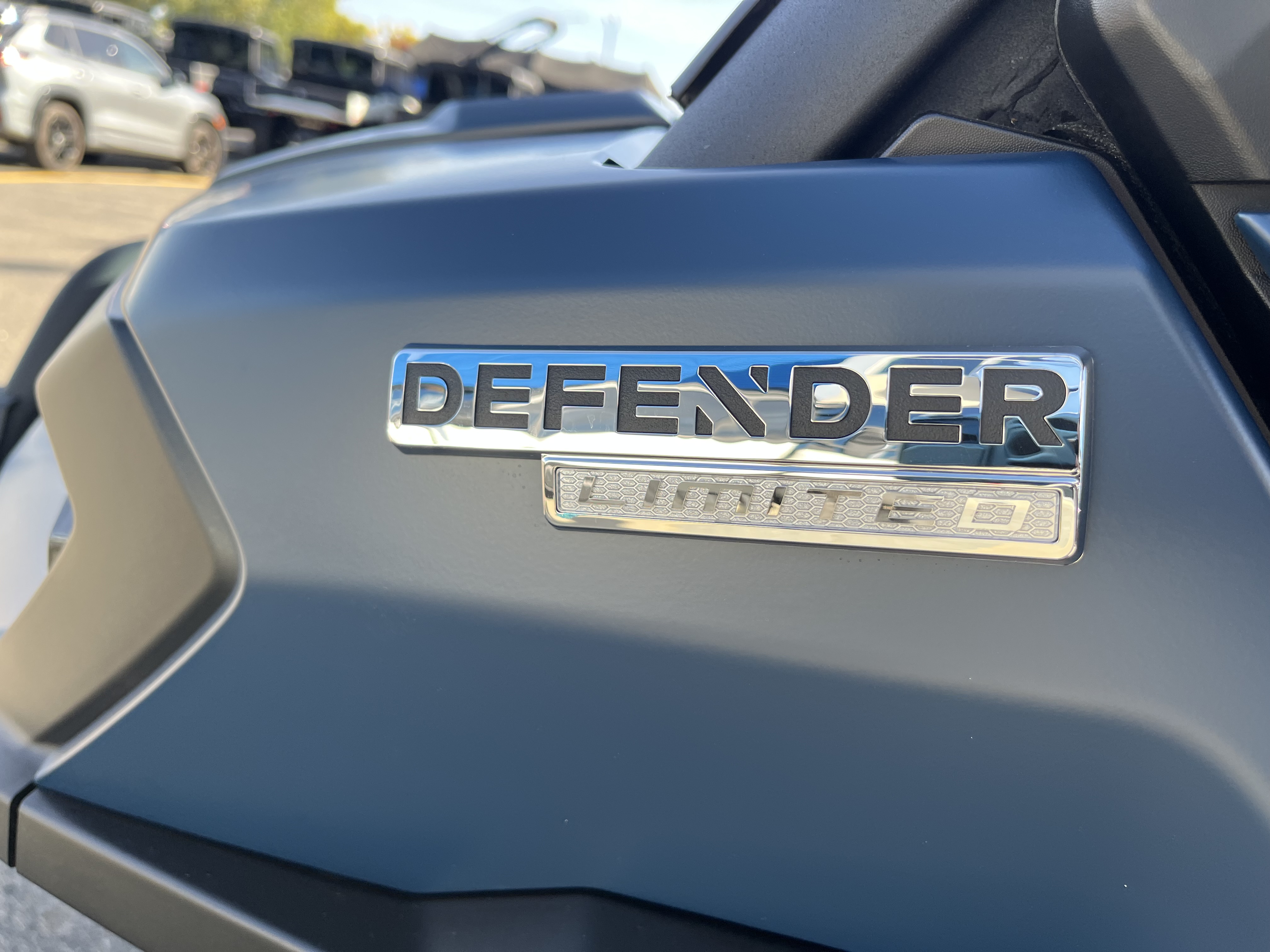 2027 CAN-AM Defender XU Limited UTV