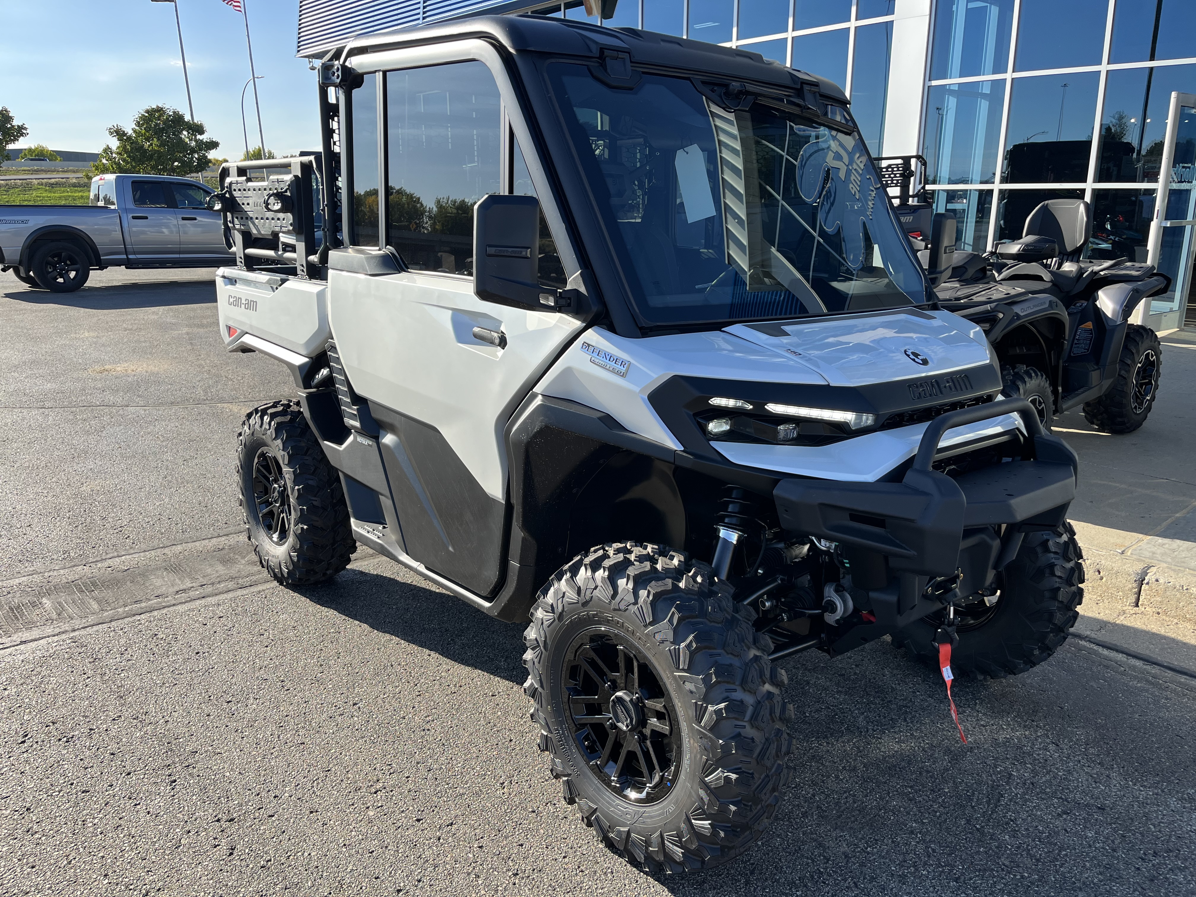 2027 CAN-AM Defender XU Limited UTV