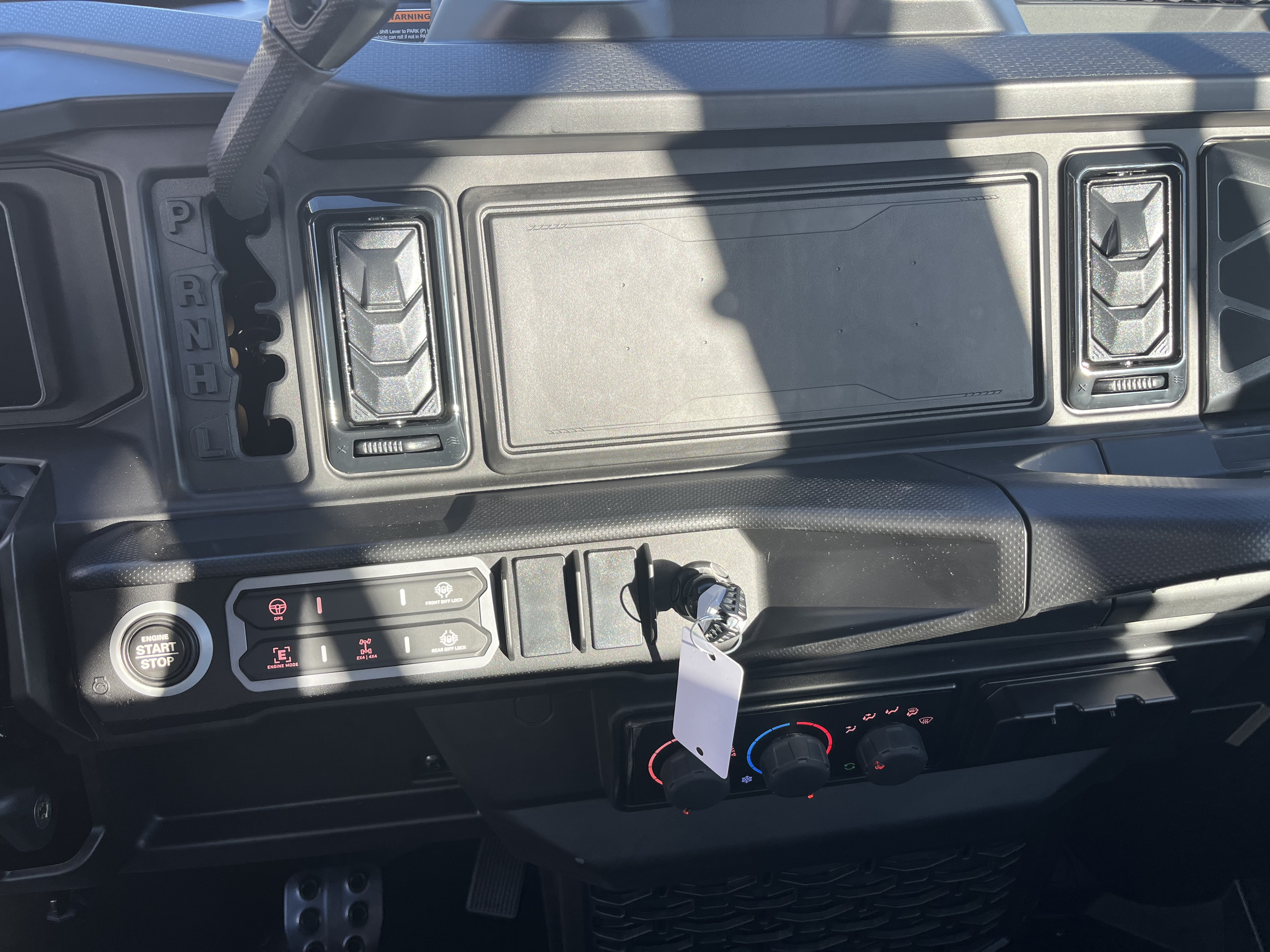 2027 CAN-AM Defender XU MAX XT HD10 UTV