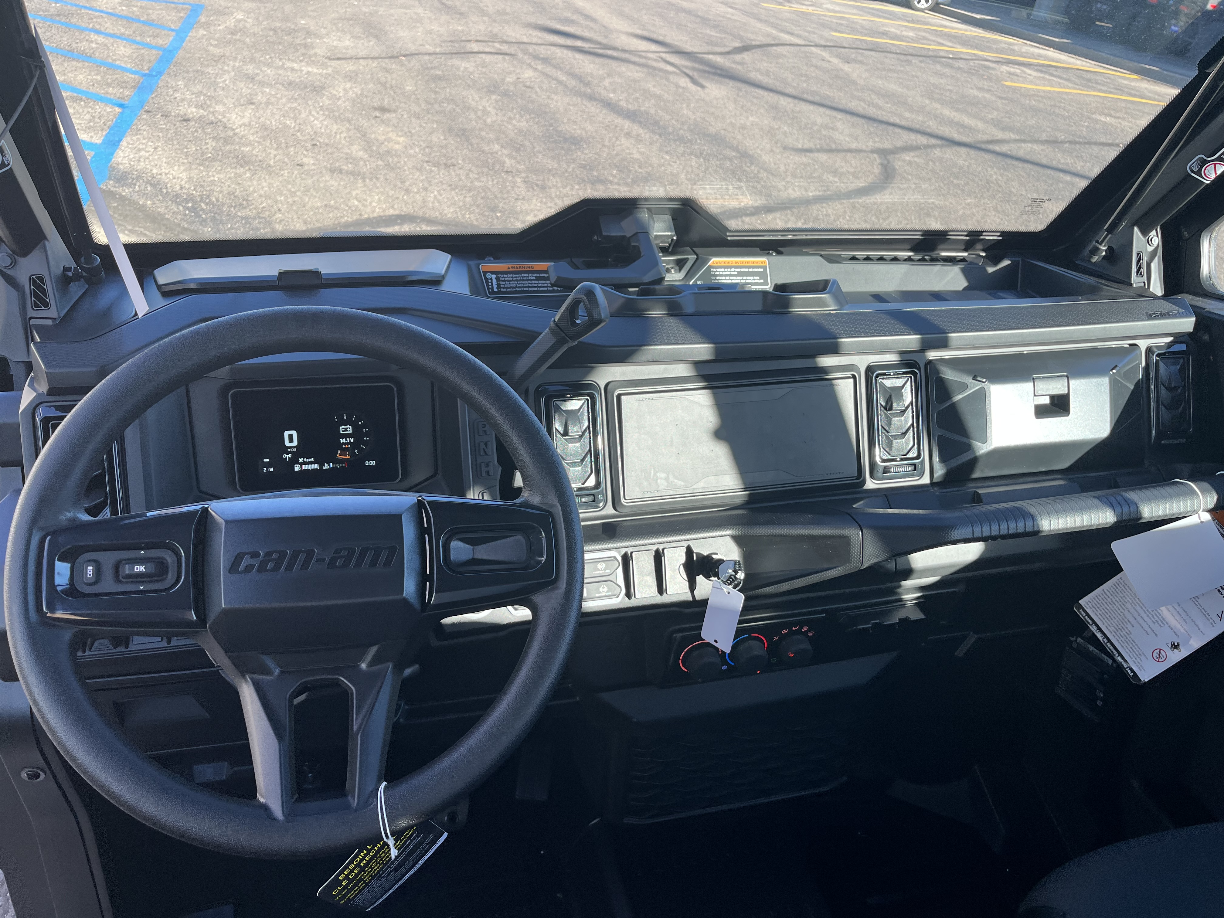 2027 CAN-AM Defender XU MAX XT HD10 UTV