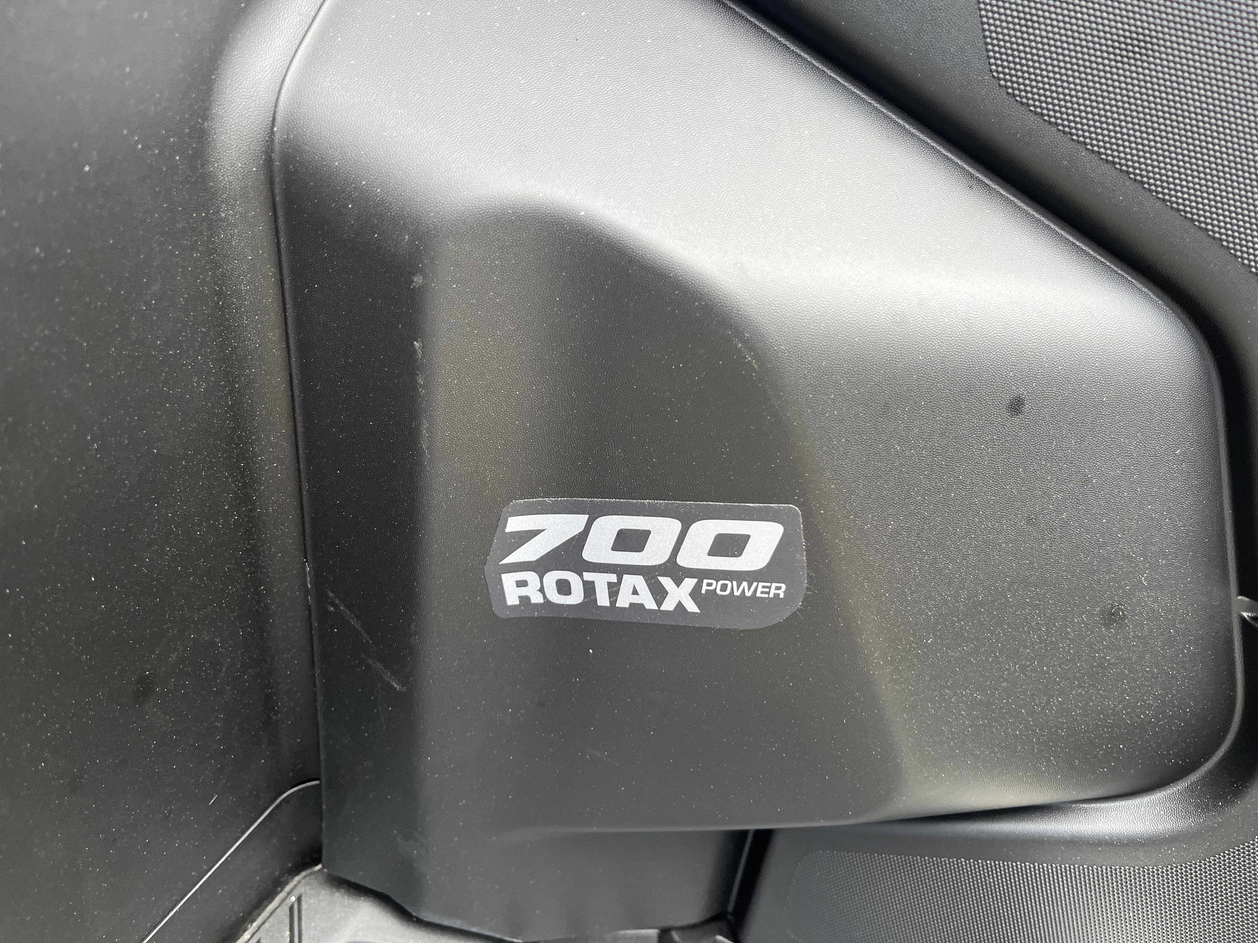 2027 CAN AM Outlander X MR 700 EFI ATV