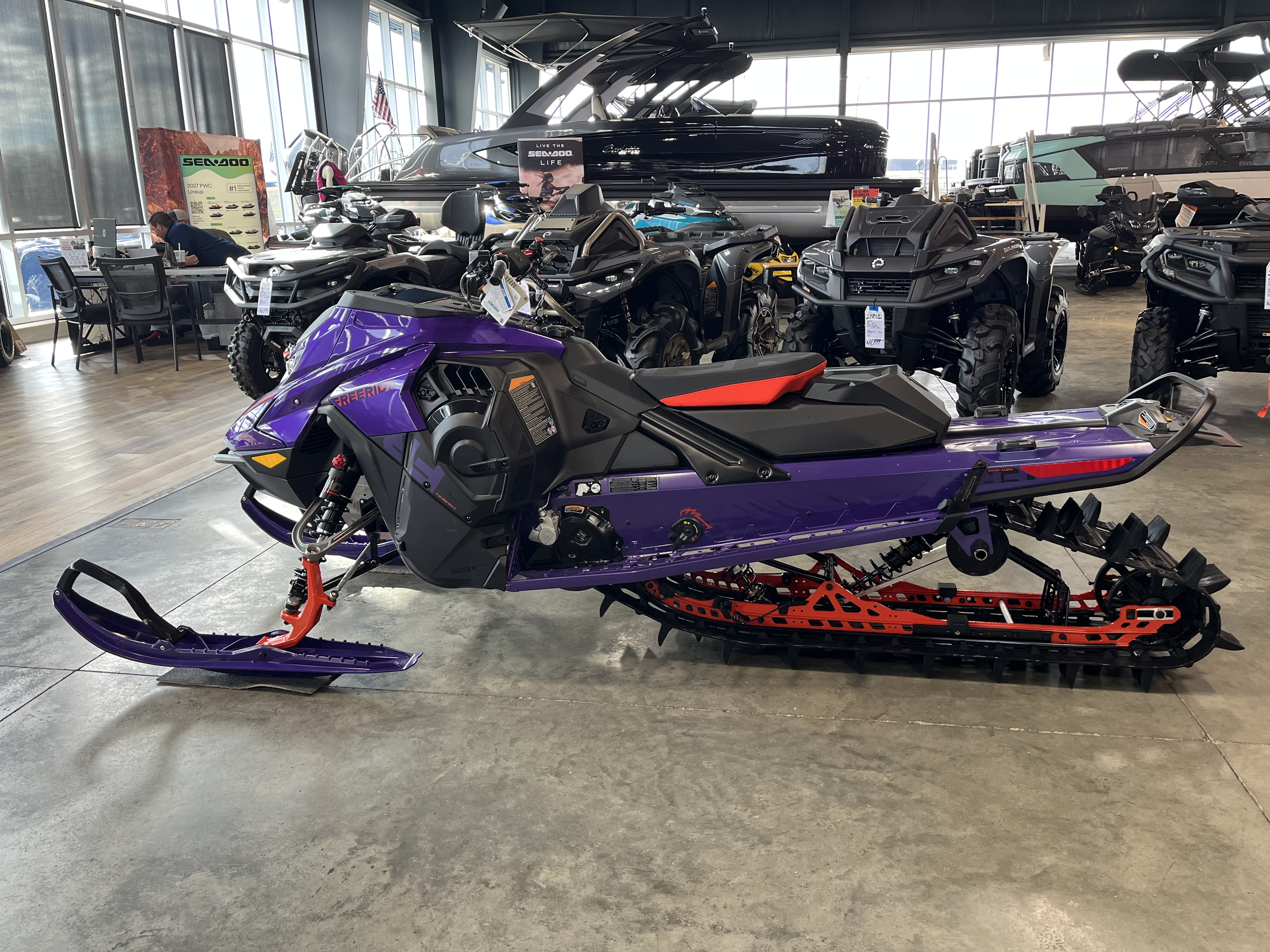 2027 SKI DOO FREERIDE 147 850 TURBO R POWDERMAX X-LIGHT 3.0" SHOT W/ 10.25" TOUCHSCREEN SNOWMOBILES