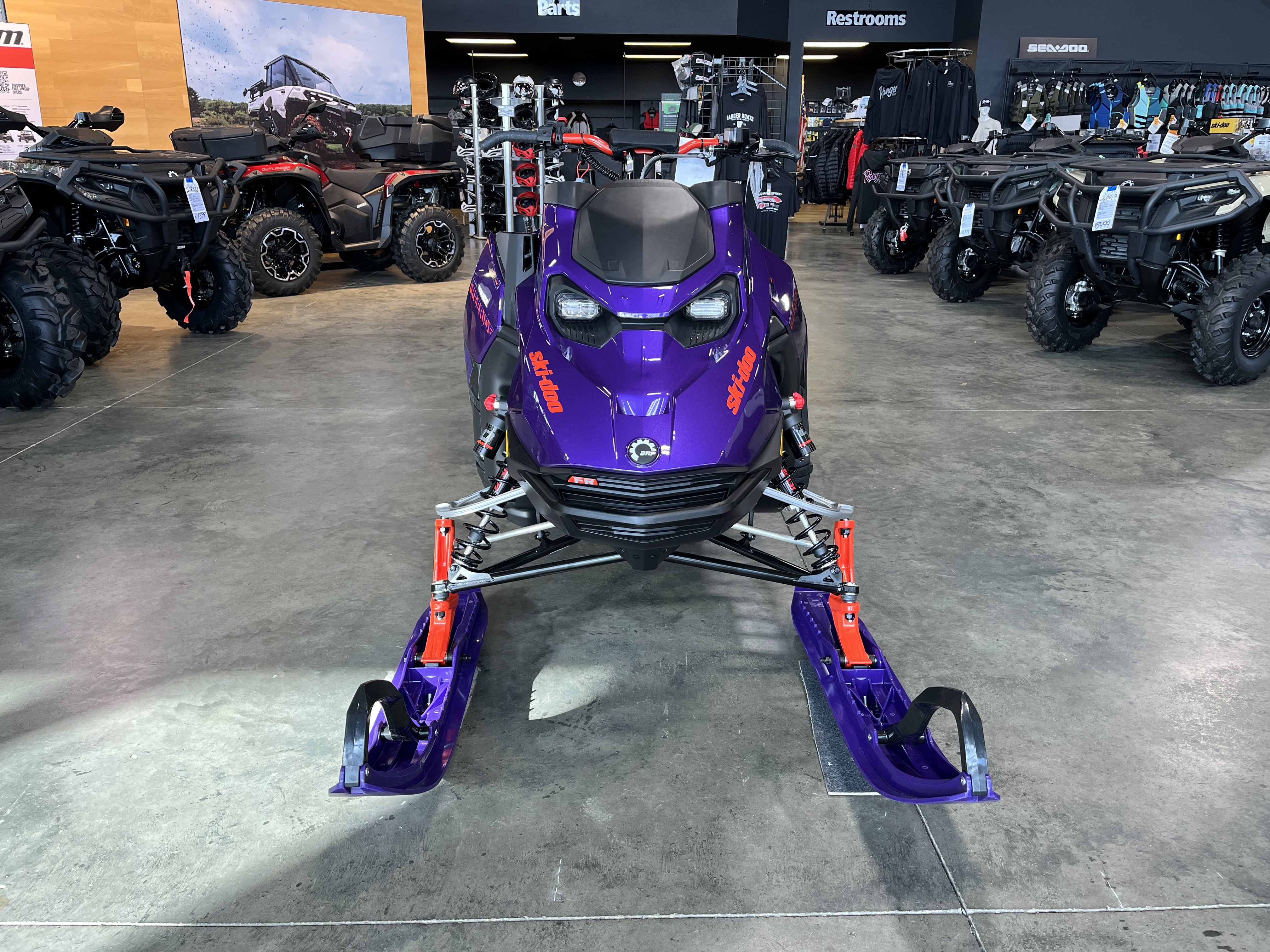 2027 SKI DOO FREERIDE 147 850 TURBO R POWDERMAX X-LIGHT 3.0" SHOT W/ 10.25" TOUCHSCREEN SNOWMOBILES